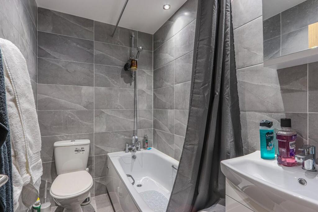 Cyril Crescent 6, 1-4.jpg