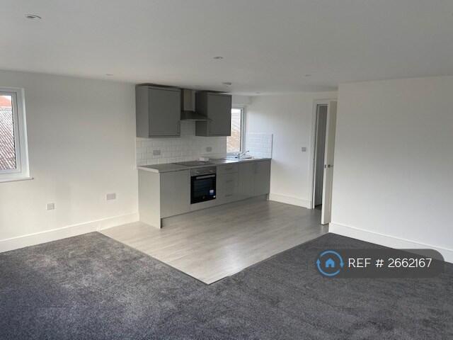 Kitchen / Lounge