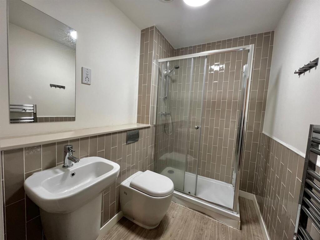 Ensuite.jpg