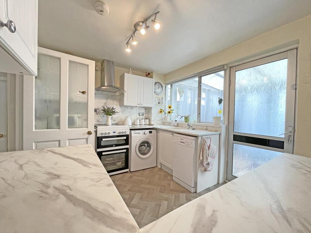 St Peters Road 80 - Kitchen Two.jpg