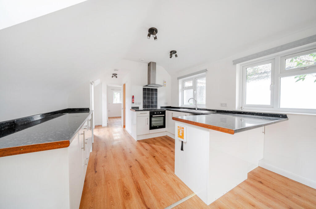 1296841-21-682f17...