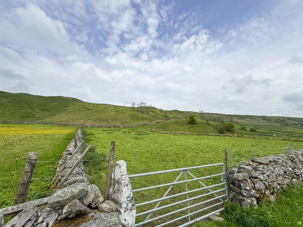 LOT 1 - Land at Littondale (360 acres)_0052.jpg