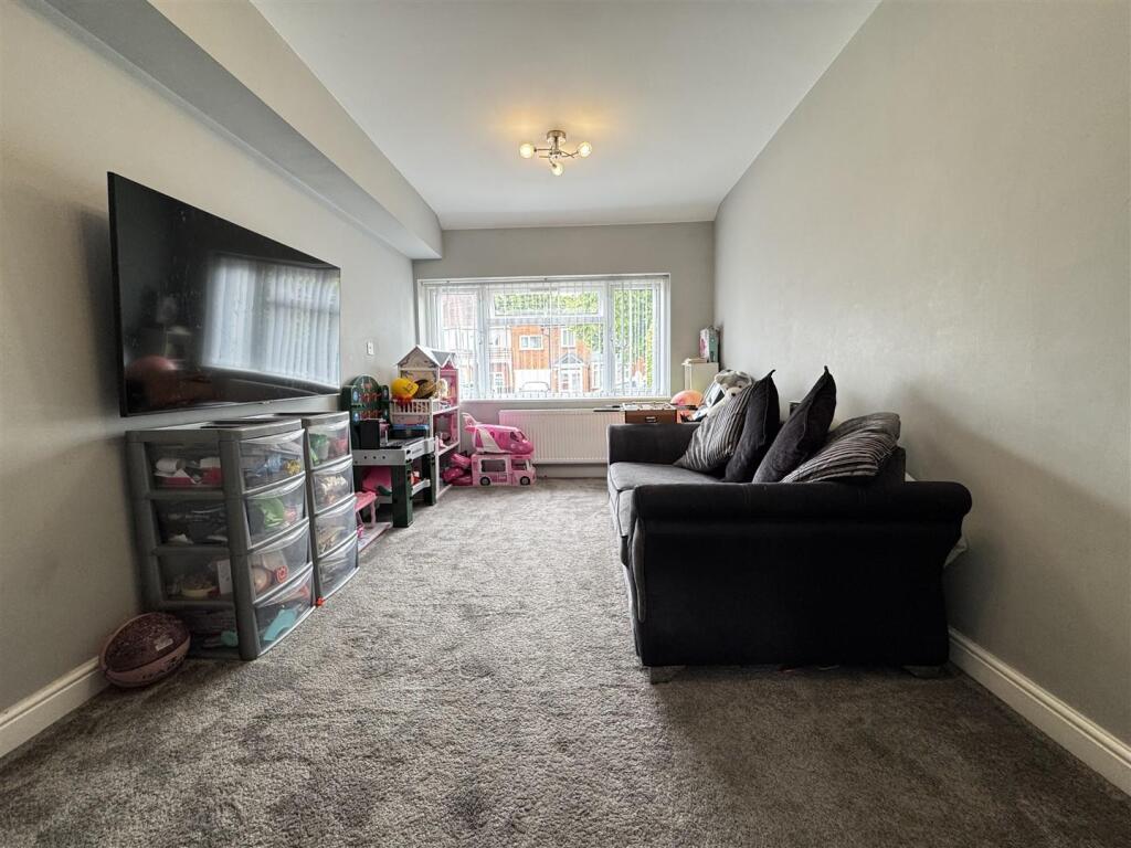 IMG_9916 (Large).JPG