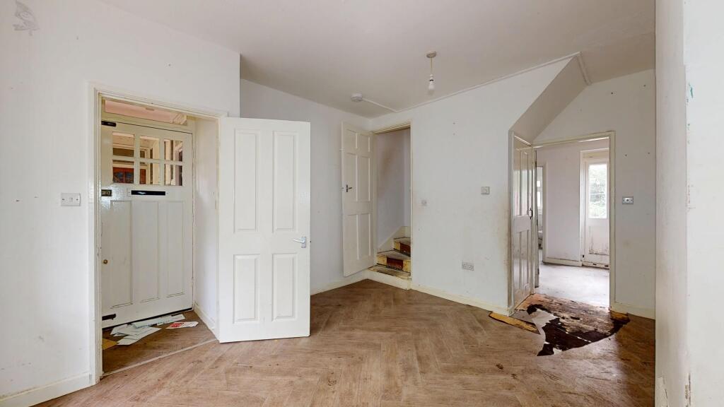 65 Henchman Street, Acton, London, W12 0BW