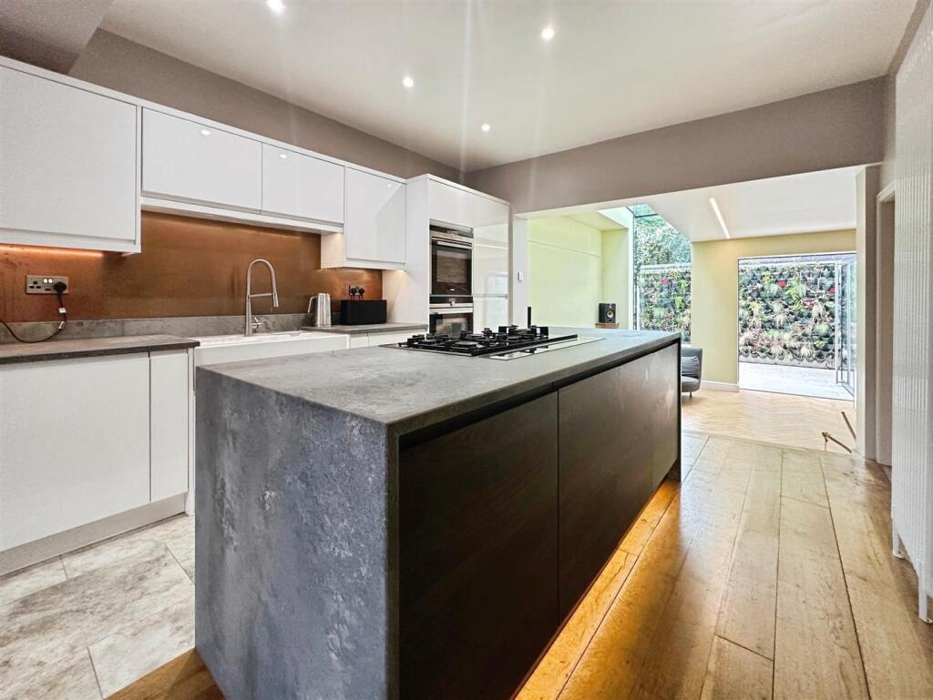 02b101b3-0-483E-8E2B-0F09EBDB47DB-6201-0000019F8B6