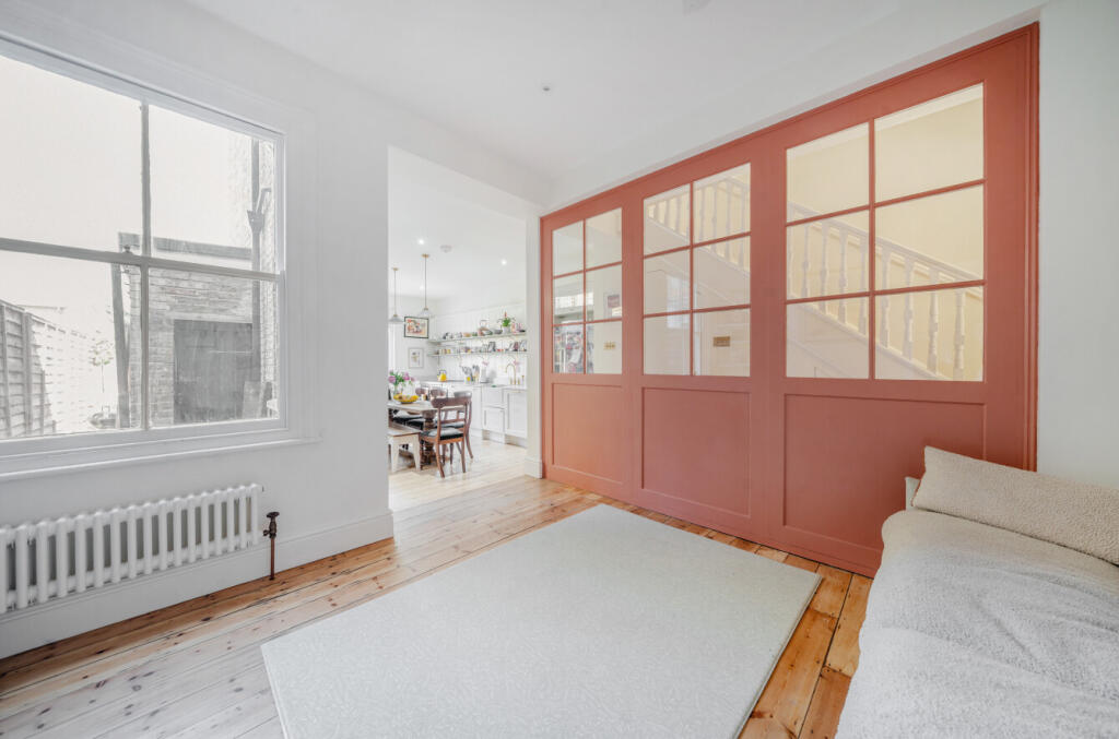 1307325-10-6852da...