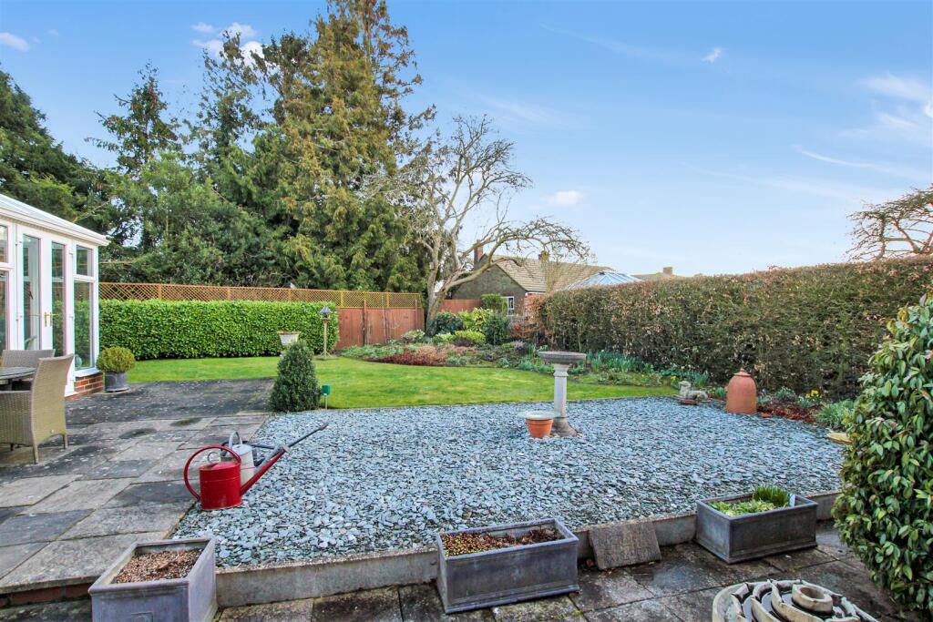 Rear Patio Area.JPG