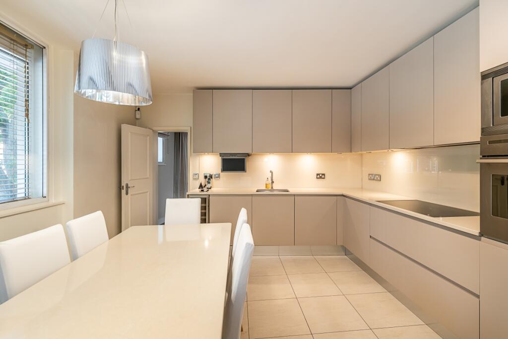 1-2-Bristol-House...