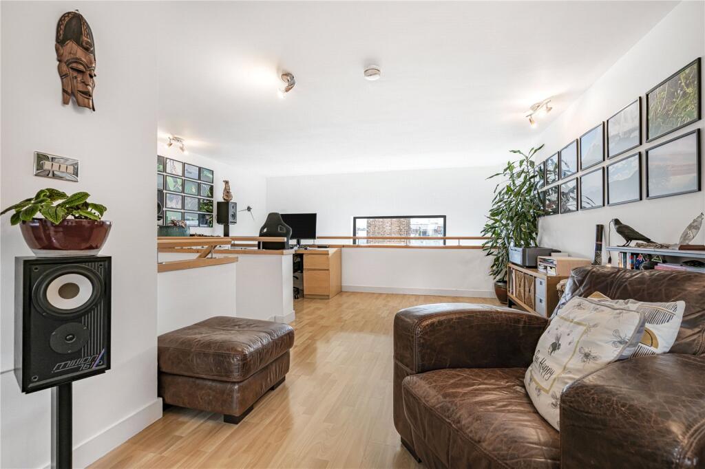 Upstairs Lounge