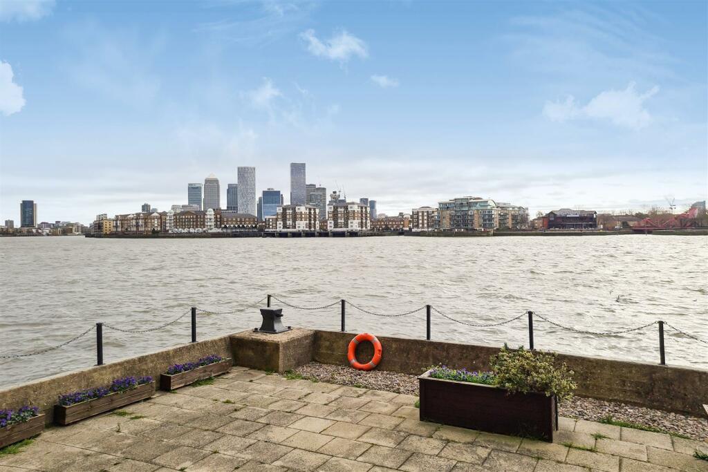 4_Terrace-1.jpg