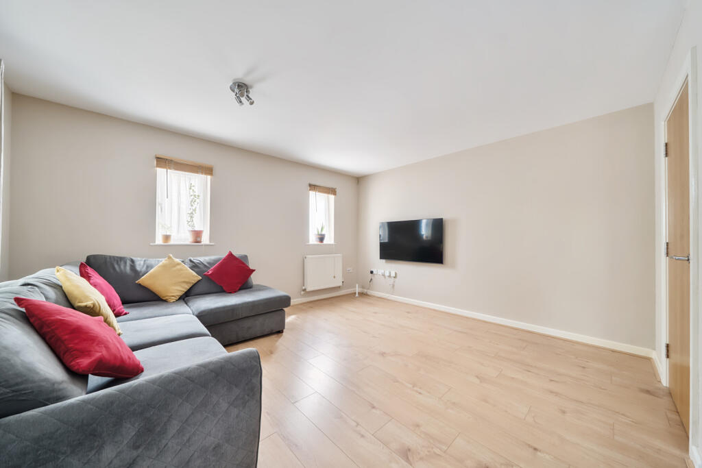 1323939-9-686e447...