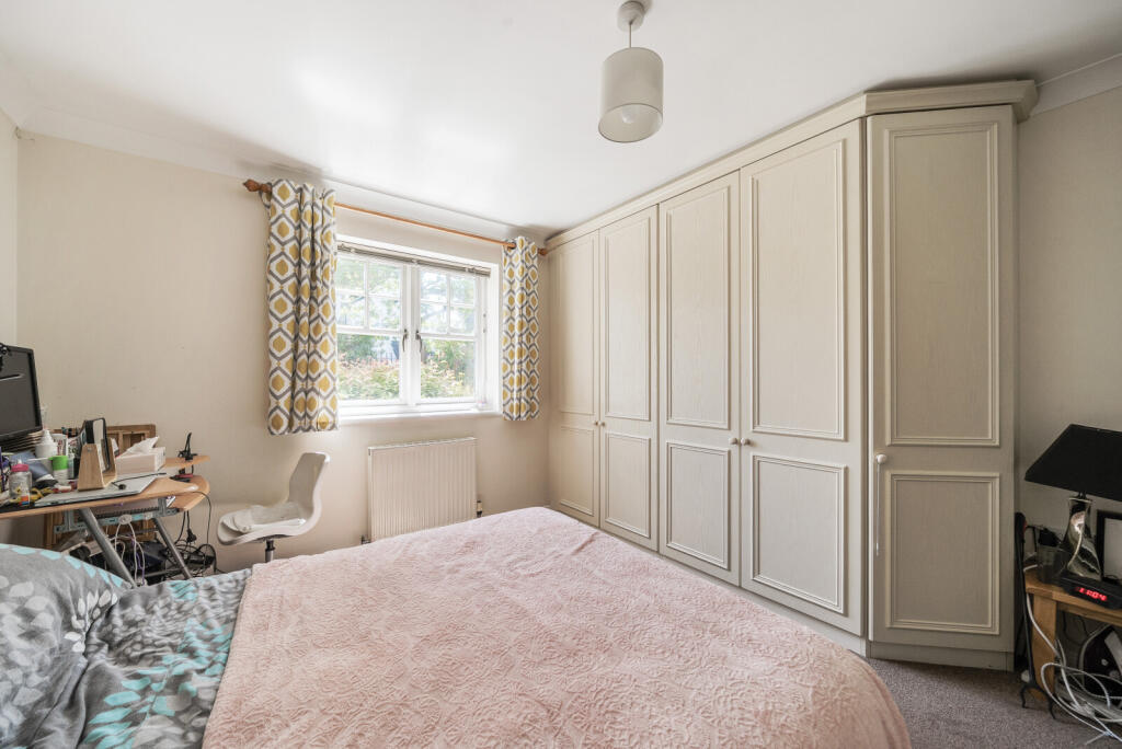 15-681b465648a94-...