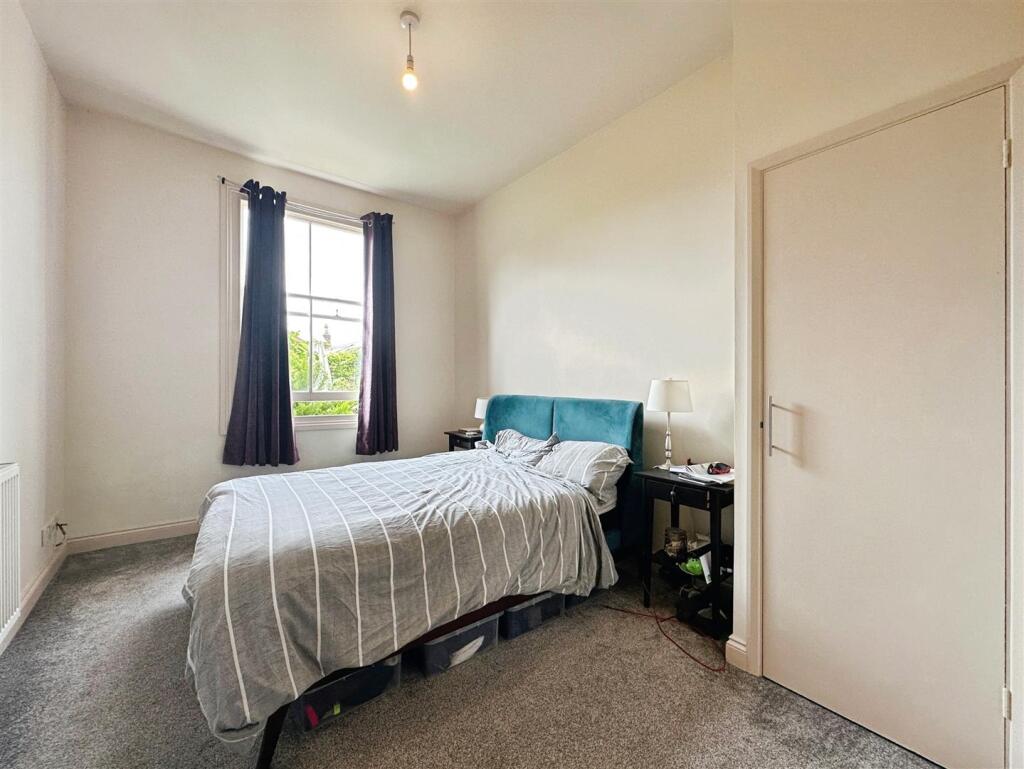 2110c5b4--4246-9A3F-80976976CBCD-18068-0000055C198