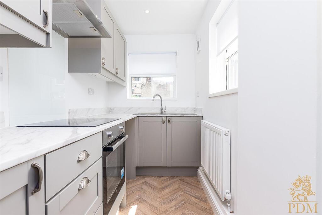 15 Chippendale Street (5 of 26).jpg