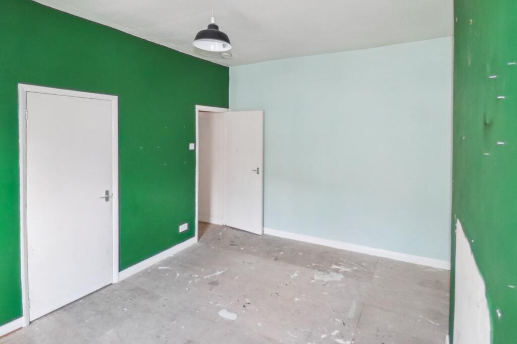 10 Claremont Street, Sowerby Bridge, West Yorkshire, HX6 2PD