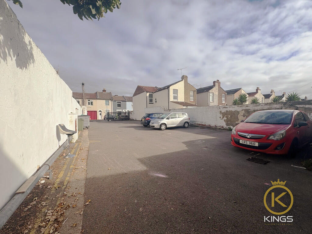 11 KIDSON COURT (...