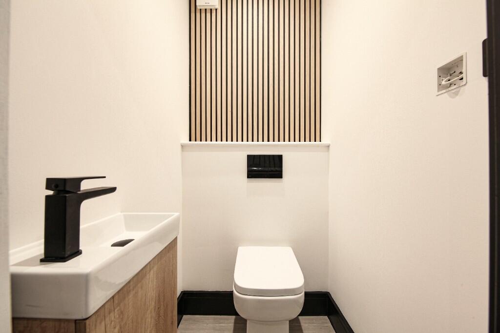 Cloakroom/WC
