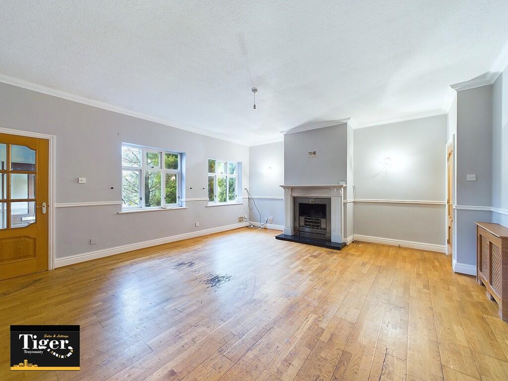 CAM03440G0-PR0242...