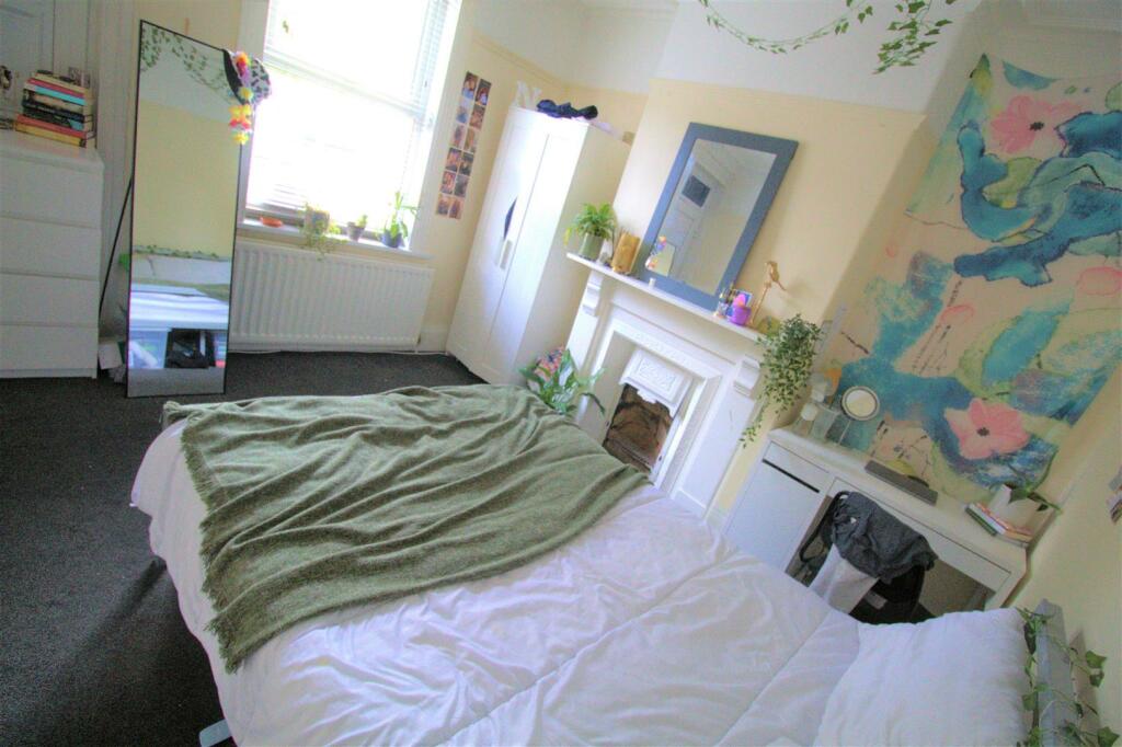 Bed 1