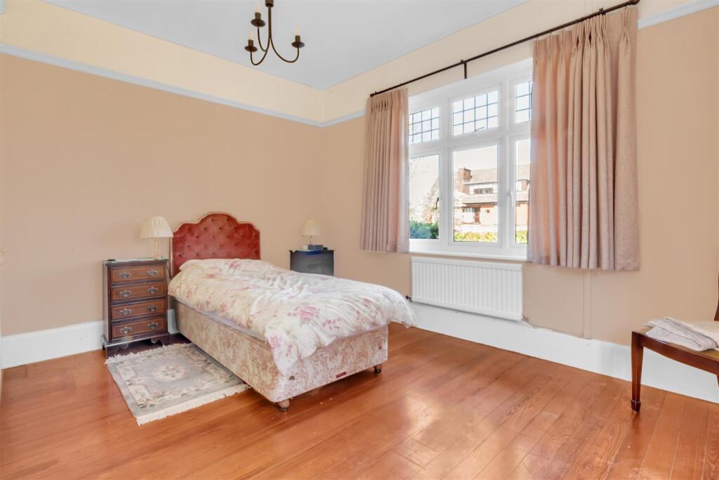 Bedroom One.jpg