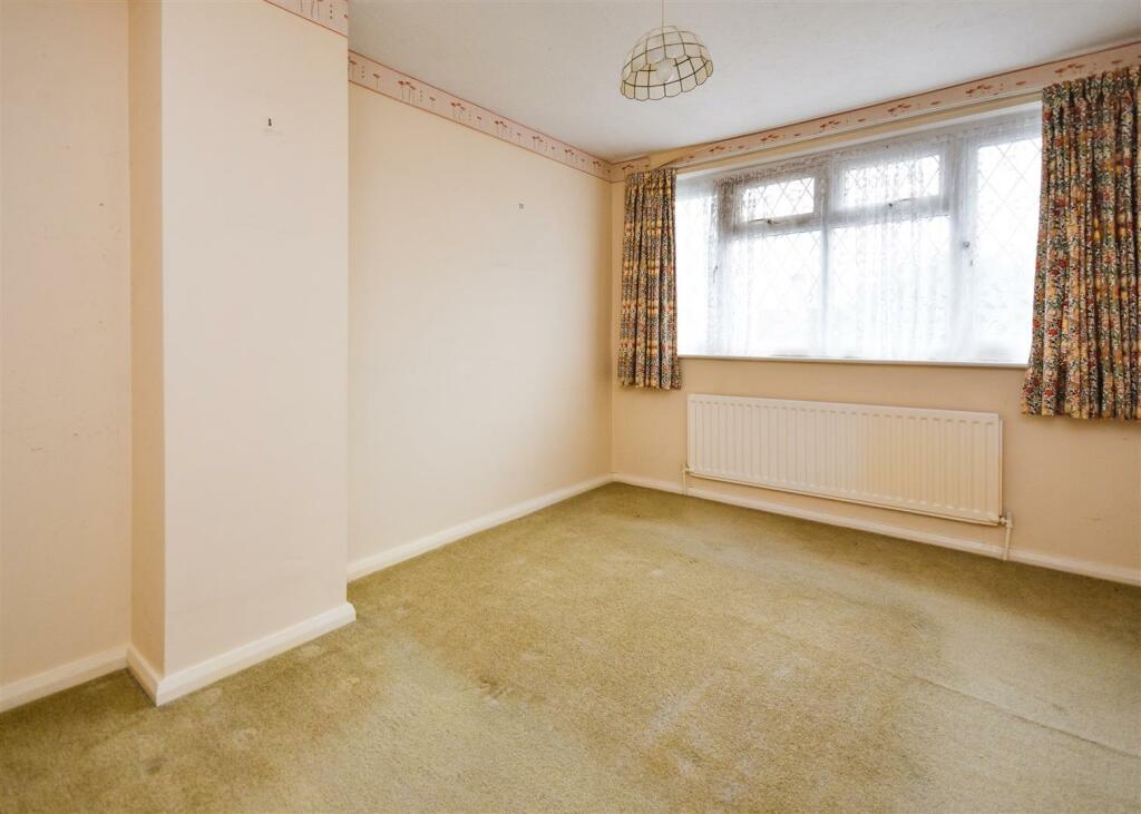 30 Sytch Lane - Bedroom 1 (2).jpg