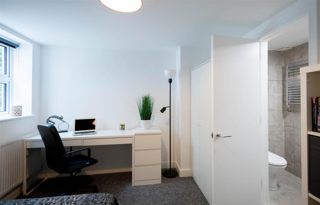 38JS Beds 1&amp;3 [2].jpeg