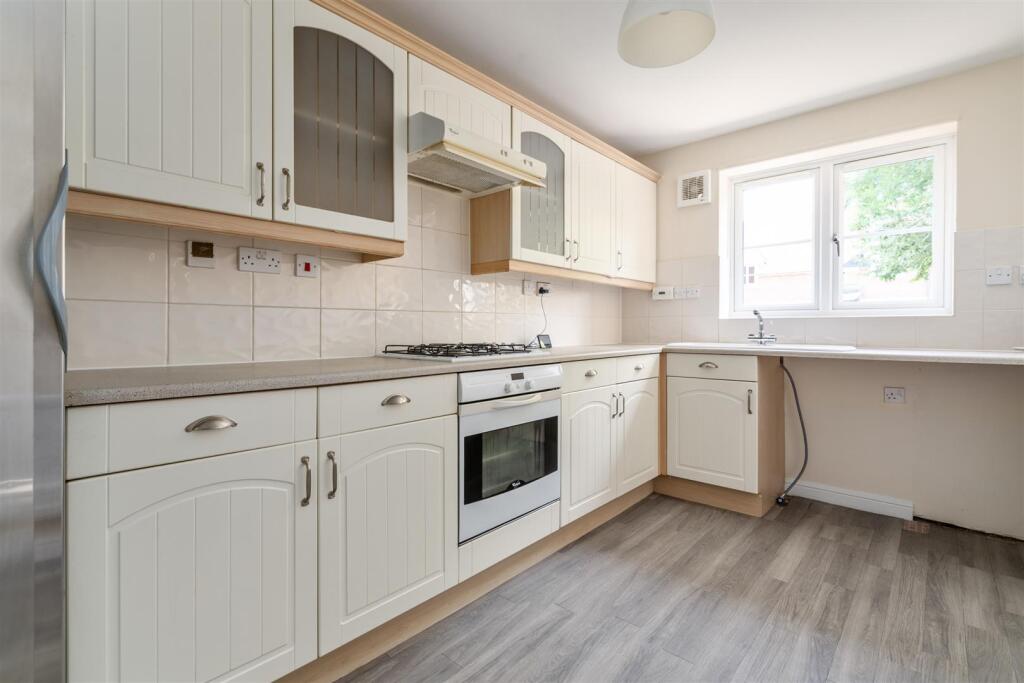 27 Shelfield Close, Hockley Heath_1.jpg