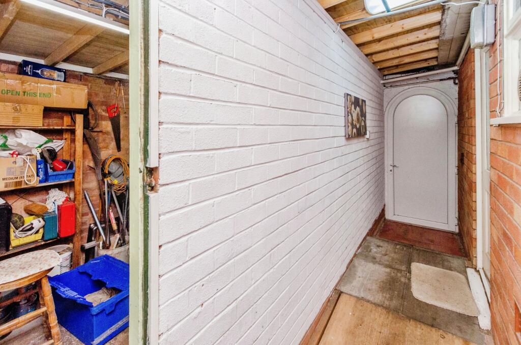Side Passage