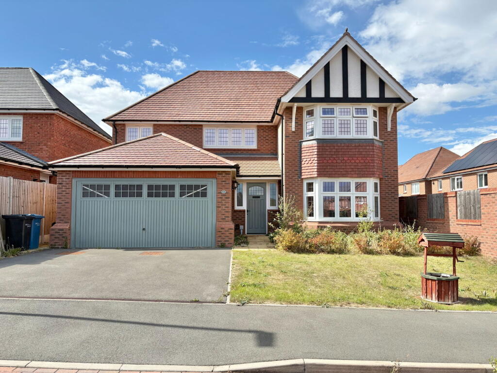 Hopton Close, Amington, Tamworth, B77 4GW