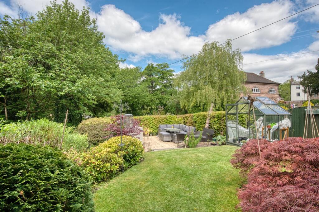 Rear Garden to seating area.jpg