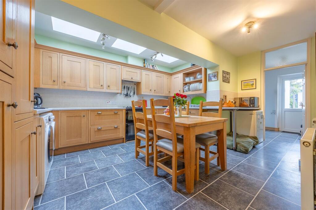 Kitchen/Breakfast Room