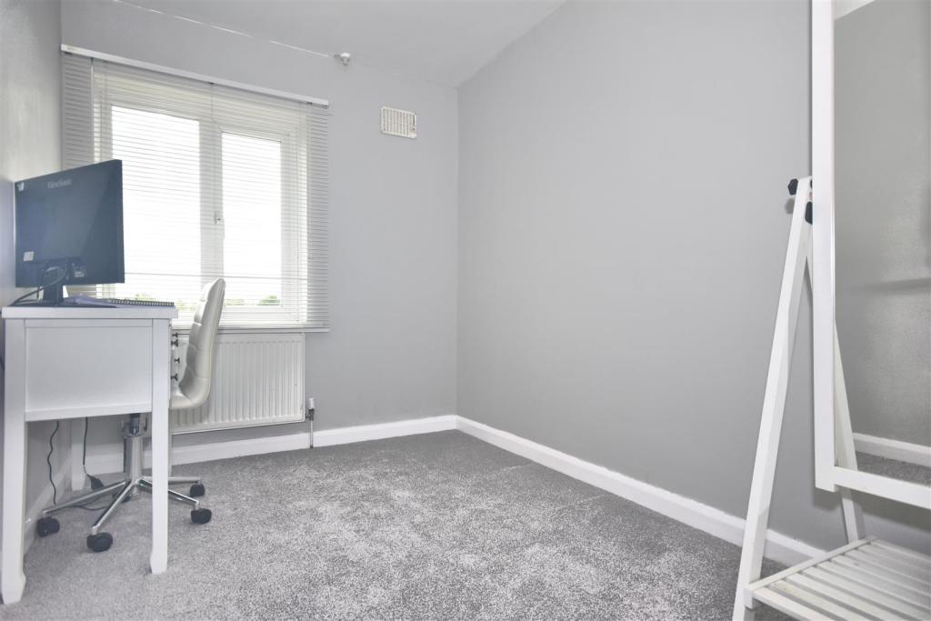 Bedroom4.jpg