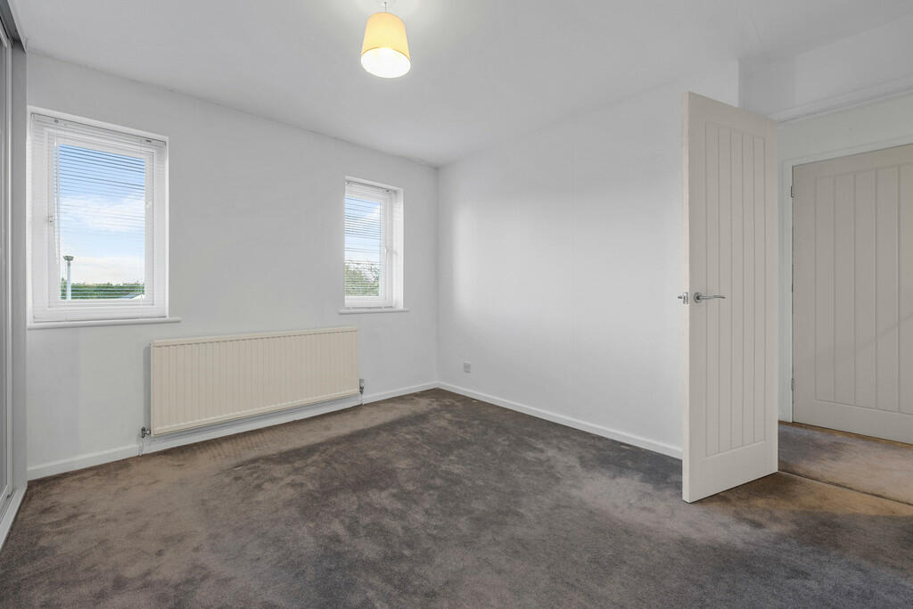 1 Wayside Court, ...