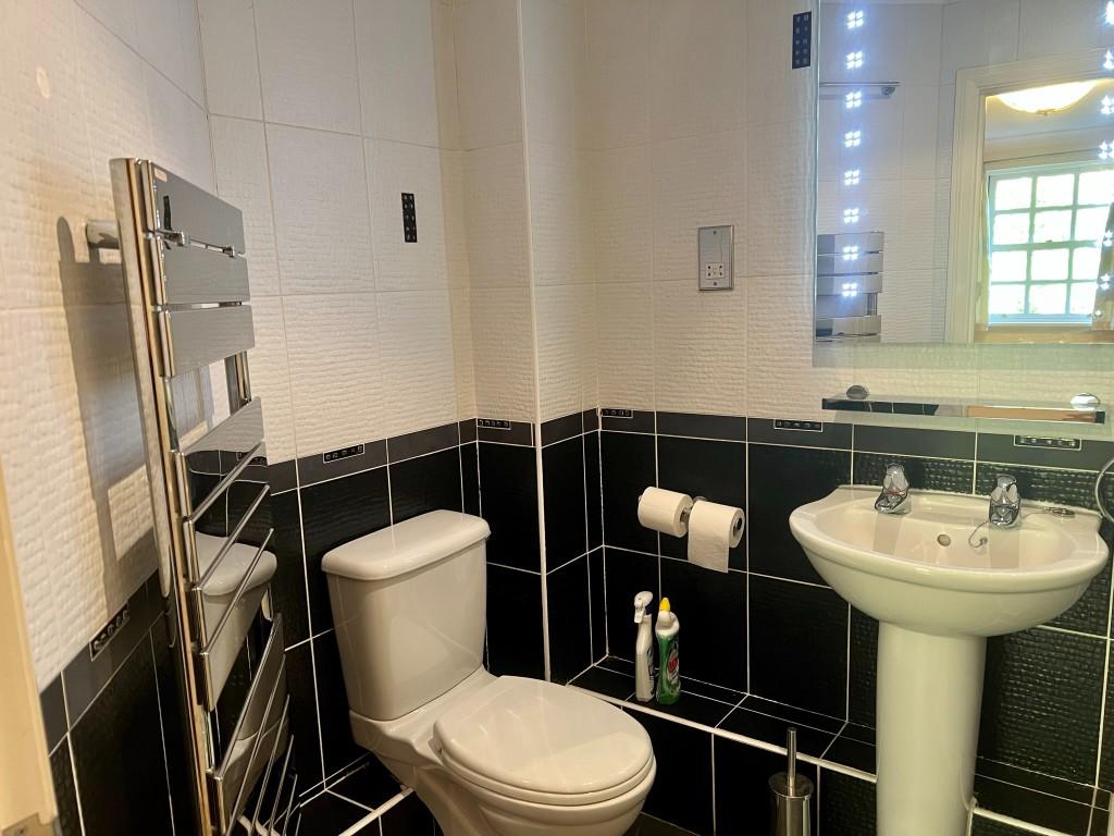 Ensuite
