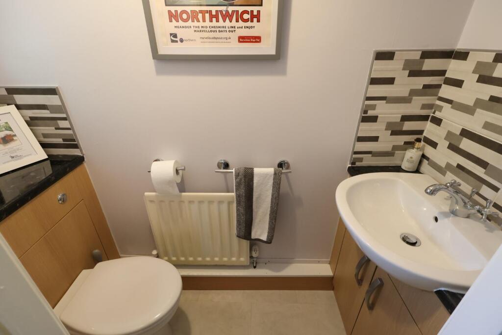 CLOAKROOM WC