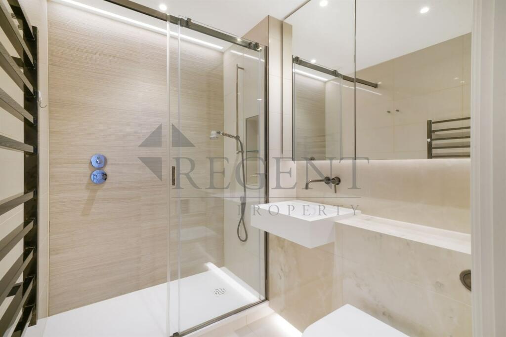 En-suite 1