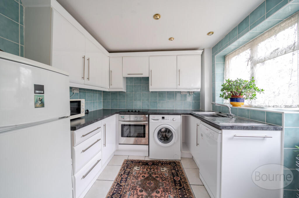 b227c531-dde8-480...