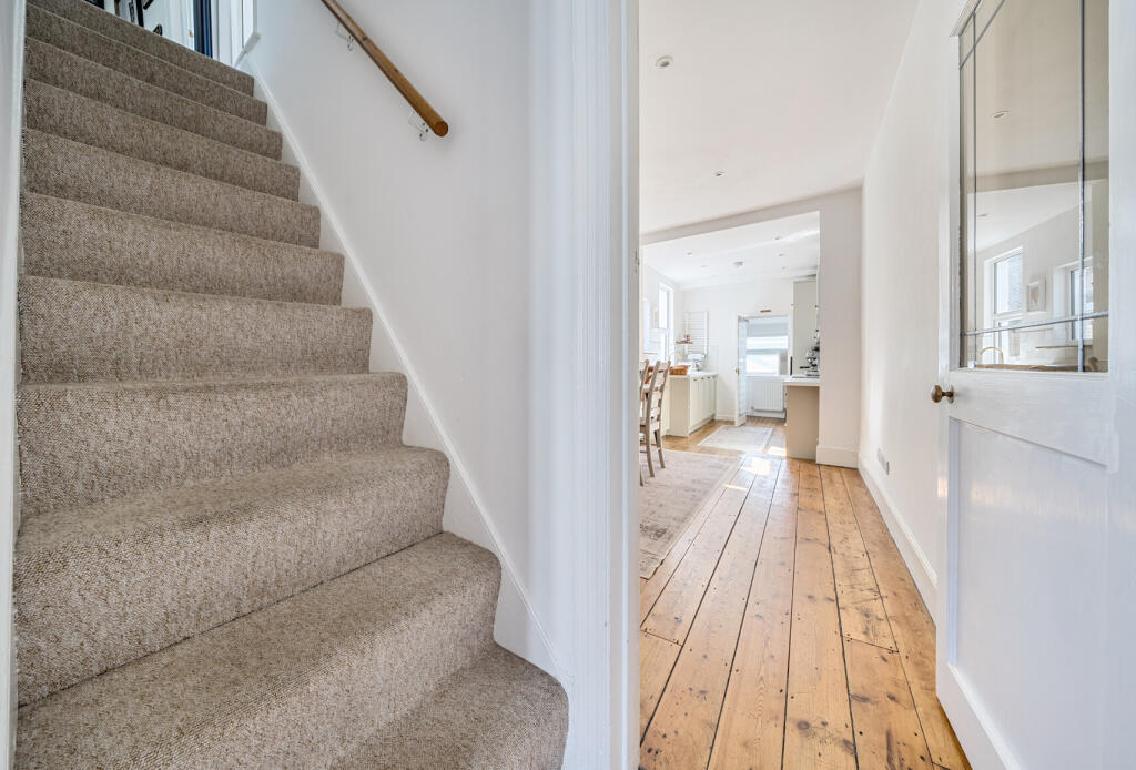 1324067-11-686e9f...