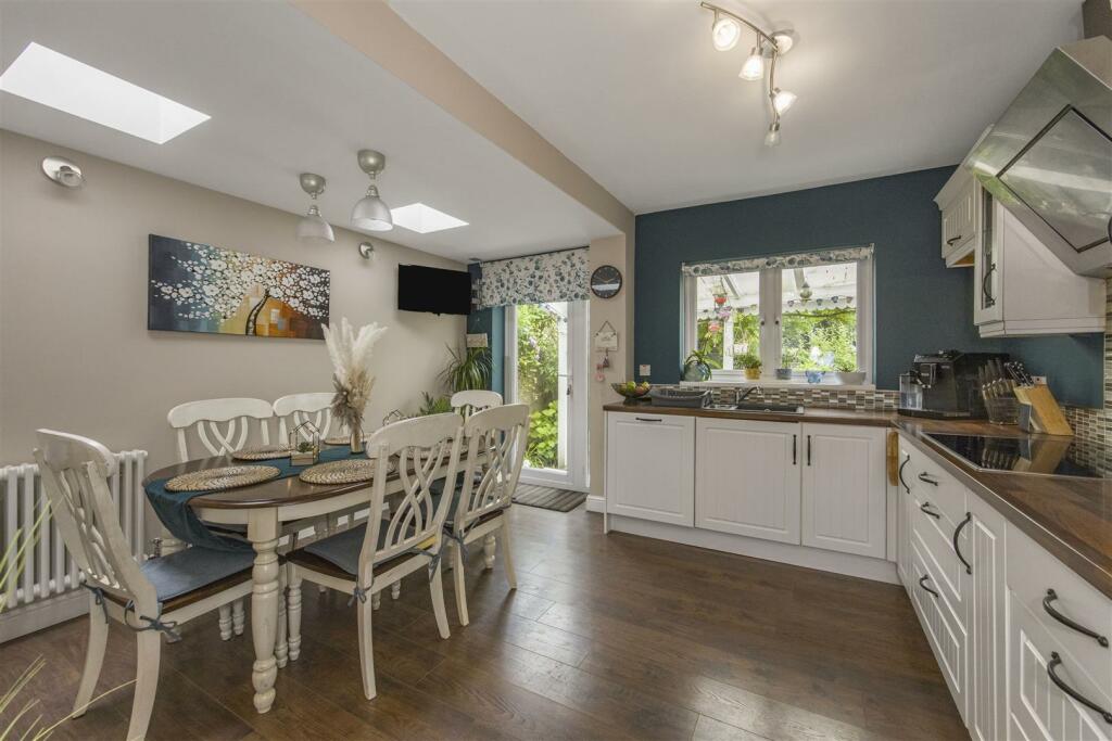 Kitchen/Utility/Diner