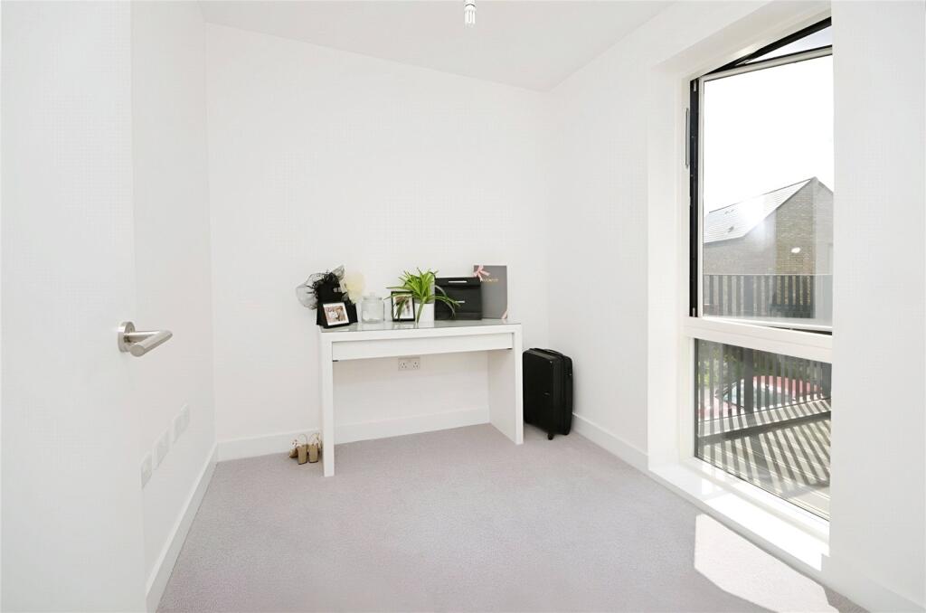 Bedroom/Study