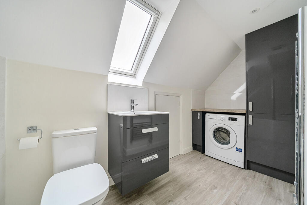 1298365-2-682dae6...