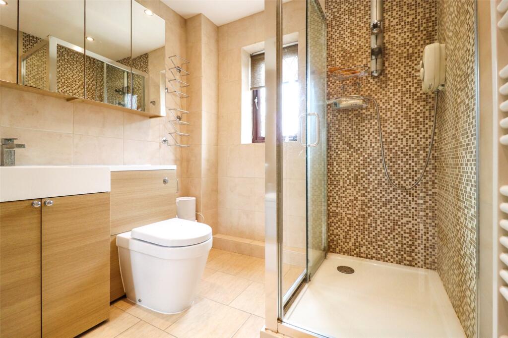 En-Suite Shower