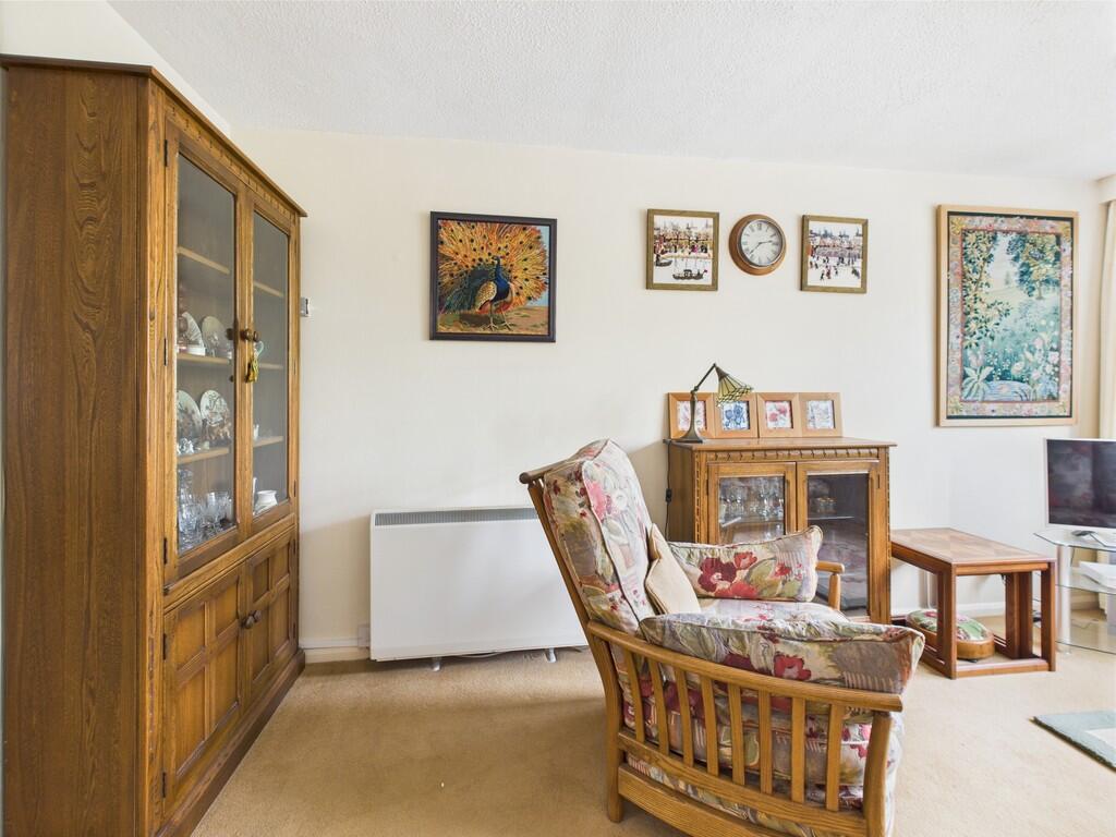 CAM03974G0-PR0135...