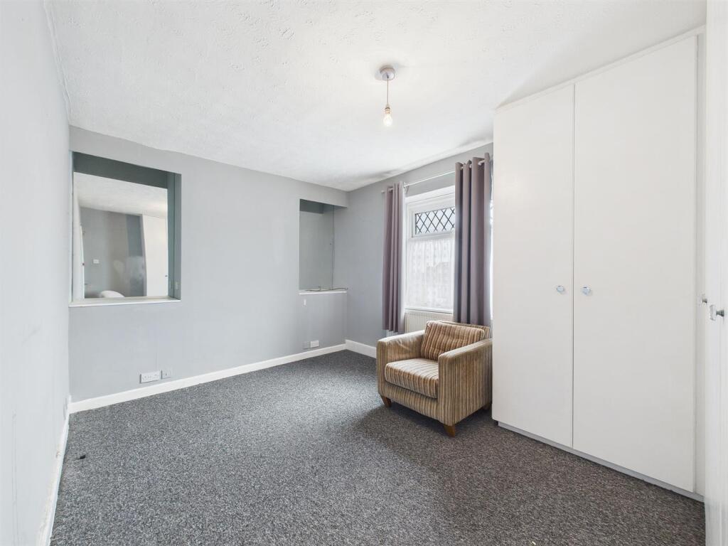 15 - Maldowers Lane.jpg