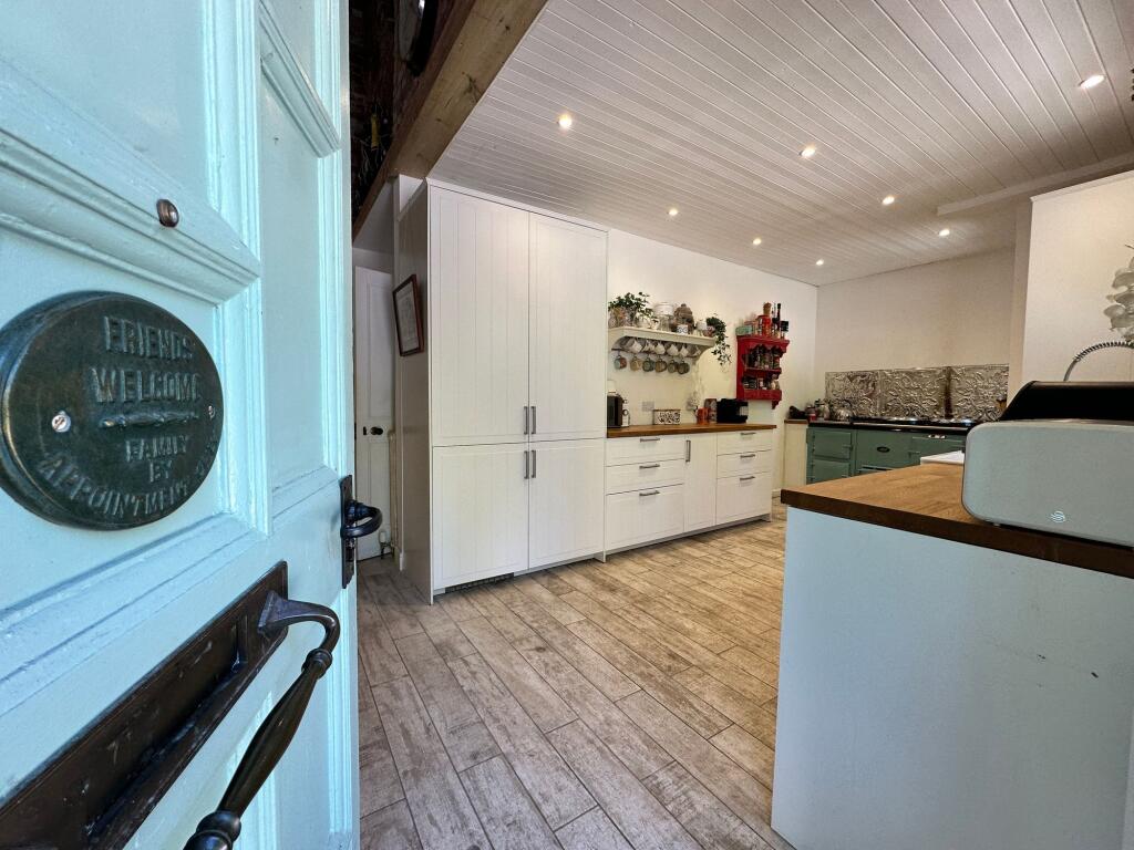 Family Dining Kitchen