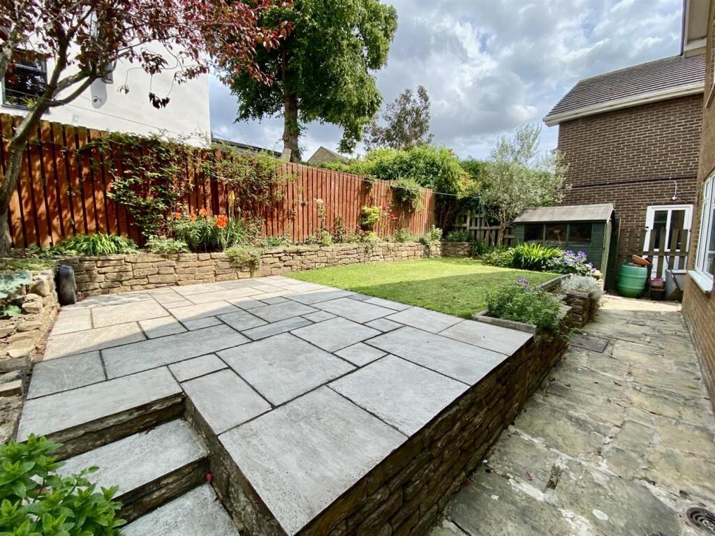 Bramleys Estate Agents - Overhall Park - Mirfield 