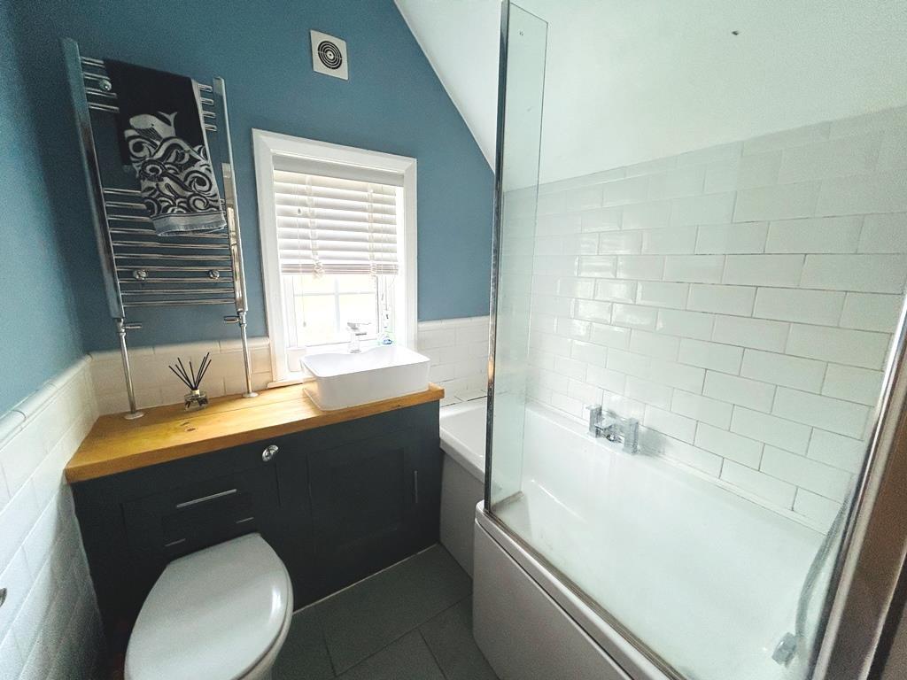 Bathroom.JPEG