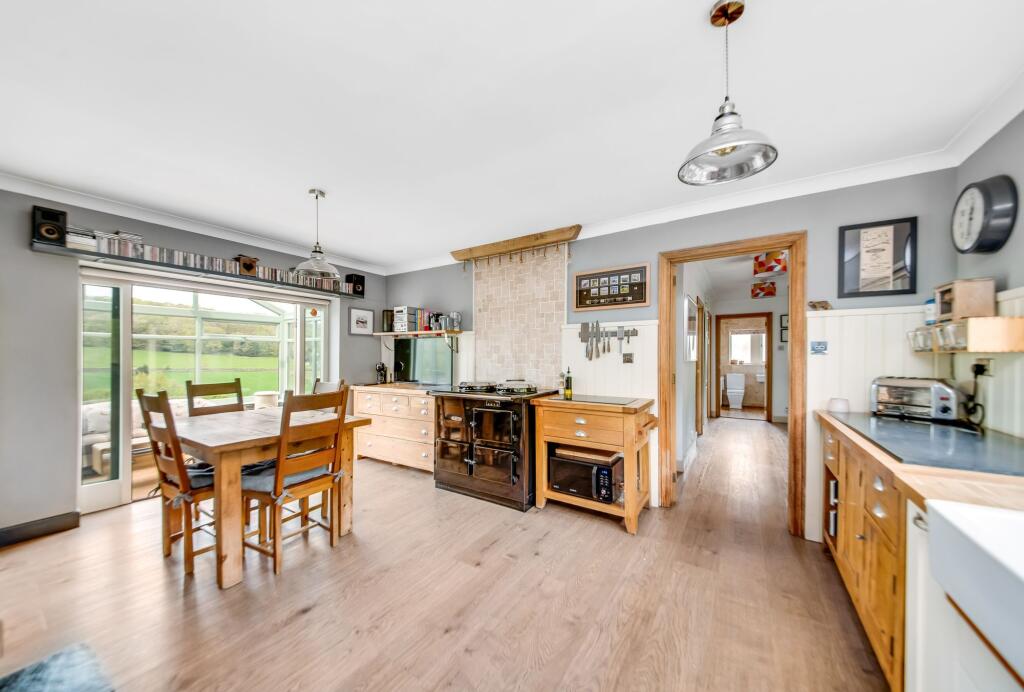 OPEN PLAN DINING KITCHEN
