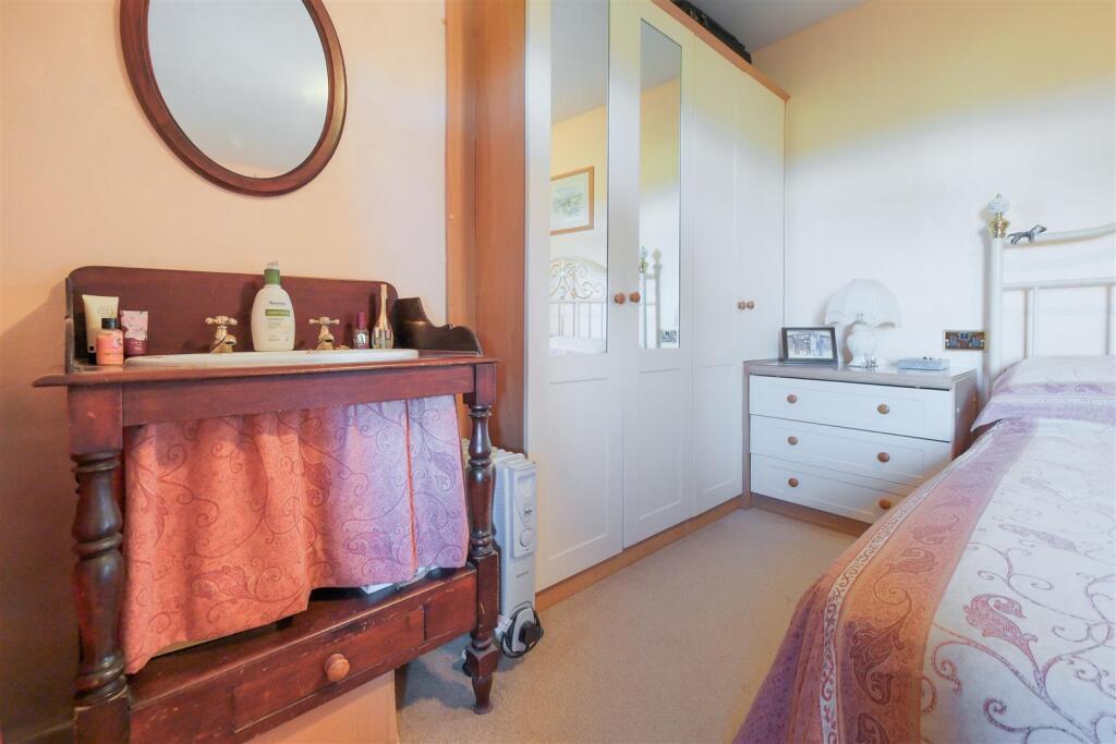 Parry Trehane Cottage-57.jpg