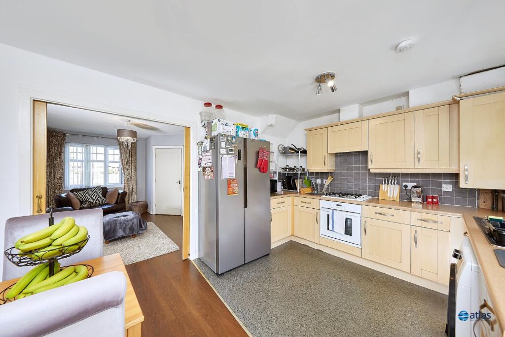 Kitchen/Dining Area